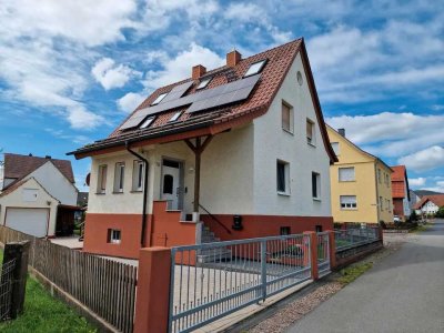 Schönes freistehendes Haus (8 Zimmer) in Waldhessen - 1 oder 2 Wohneinheiten  - mit Solaranlage