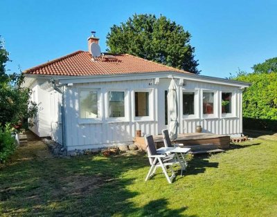 Einfamilienhaus/Bungalow mit Boddenblick, schönes ruhig gelegenes Grundstück zum Erholen u. Relaxen