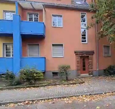 Möblierte Altbau-Wohnung mit Balkon in Schöneberg-Tempelhof, befristet