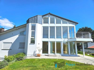 Wunderschönes Einfamilienhaus mit großer Wohnfläche und tollem Weitblick in Bad Soden