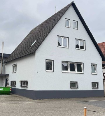 Geräumiges, 5-Zimmer-Einfamilienhaus mit toller Innenausstattung und EBK in Klingenmünster