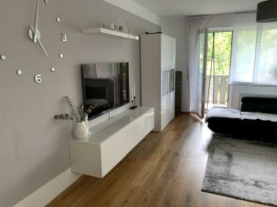 Gepflegte 3-Raum-Hochparterre-Wohnung mit Balkon in Regensburg - Burgweinting