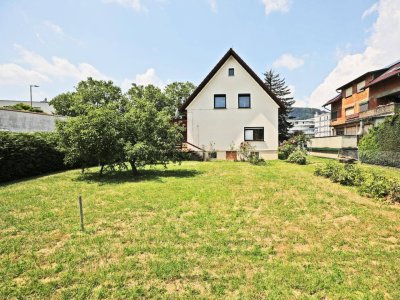 Haus auf zwei Etagen - Vollkeller mit Garage - schönes ebenes Grundstück mit hoher Bebauungsdichte Nähe Metro Graz Straßgang