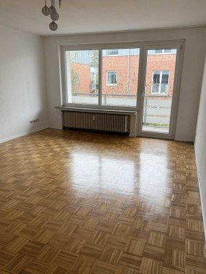 Büderich - schöne 3 Zimmerwohnung mit Balkon in guter Lage