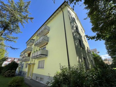 Provisionsfrei: Charmante, leerstehende 3-Zimmer-Wohnung mit Balkon & Carport in Toplage