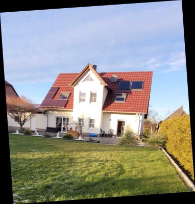 Energieeffizientes, schönes Einfamilienhaus in Feldrandlage und großen Grundstück