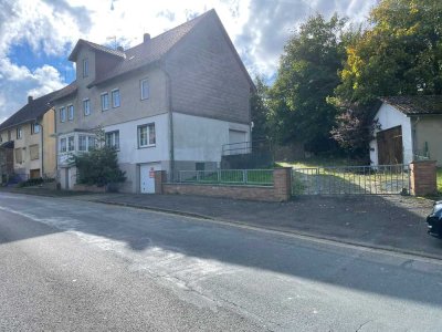 Geräumiges Wohnhaus,  6-Zimmer, großer Garten, in Bartshausen/Einbeck