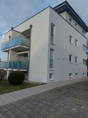 Helle 2- Zimmer - Wohnung mit Carport