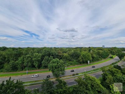 Seltene Gelegenheit: 80m² große 3-Zimmer Whg. Blick auf Düsseldorf