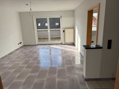 Helle 2-Zimmer-Dachgeschosswohnung mit Balkon in Bedburg