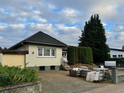 Winkel-Bungalow mit Potential!