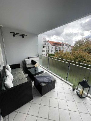 Exklusive, modernisierte 3-Zimmer-Wohnung mit großem Balkon und EBK in Aschheim