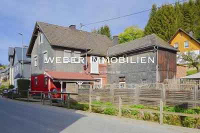 Teilrenoviertes Massiv- / Fachwerk-Einfamilienhaus in Mitten des Frankenwaldes