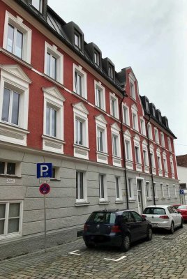 Helle Altbauwohnung im 3.OG in der Stiftstadt