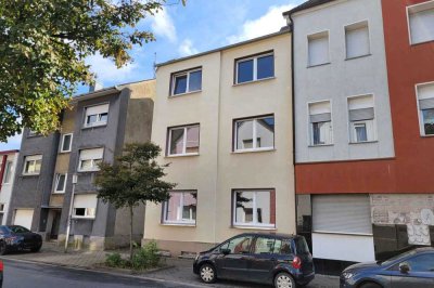 Kernsanierte Etagenwohnung mit Balkon in der Hammer Innenstadt!