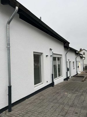 4 Reihenhäuser sowie 1 MFH mit 3 Wohnungen renoviert zu verkaufen