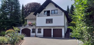 Attraktive 5-Zimmer-Wohnung mit Balkon und Blick in die Weinberge in Eltville am Rhein