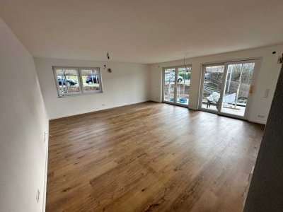 Erstbezug mit Balkon: Stilvolle 4-Zimmer-Neubau-Wohnung in Heilbronn