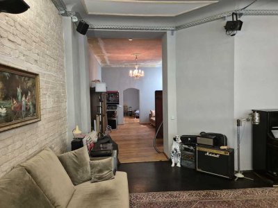 Atelier/Loft EG plus UG gewerbl./oder/und privat