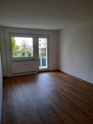 3 Zimmer Küche Bad suchen neuen Mitbewohner