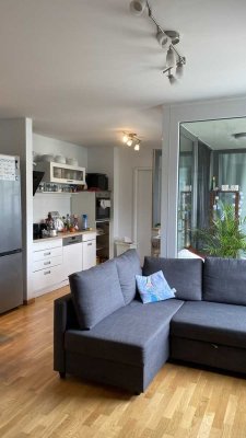 Geschmackvolle 2-Zimmer-Wohnung mit Balkon in München Riem