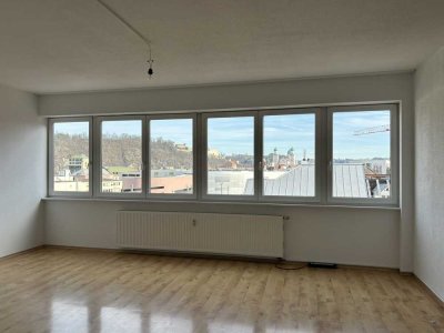 Zentrale Wohnung mit Blick auf Dom & Oberhaus