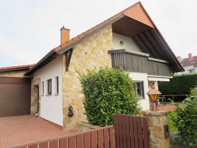 EFH freist mit Garten und Garage