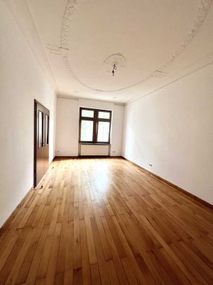 Schöne, helle 2 Zimmer Stil Altbau Wohnung - ruhige Seitenstraße Nähe Schweizer Platz