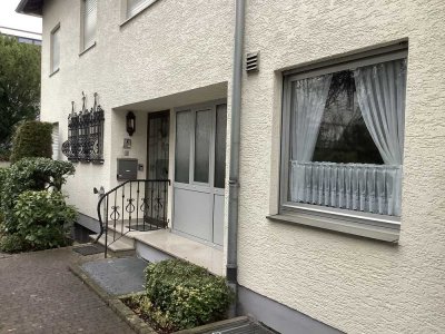 Attraktive 4,5-Zimmer-Erdgeschosswohnung mit Terrasse und Garten in Darmstadt-Eberstadt