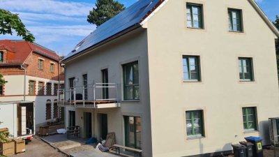 energieeffiziente 4,5-Zimmer-Wohnung /DHH mit Balkon am Stadtrand von Dresden