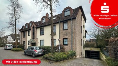 Keine Erbpacht! Renovierte Dachgeschosswohnung mit Balkon und Tiefgaragenstellplatz in Ratingen-Ost