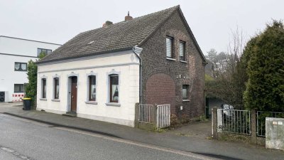 Historisches Einfamilienhaus im Herzen von Moers-Kapellen mit Platz für die ganze Familie!