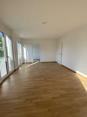 NEUBAU: Helle 2-Zimmerwohnung mit Balkon