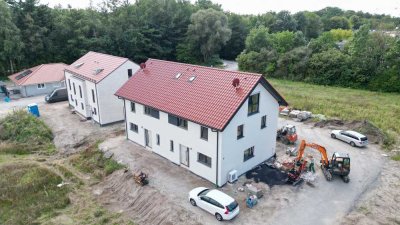 Neuwertiges Haus mit fünf Zimmern in 33689 Sennestadt.