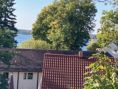 Seeblick, provisions-und barrierefreie 2 Zimmer im 2.OG mit großem Balkon