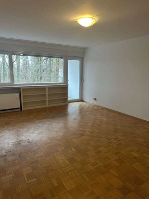 helle 3-Zimmerwohnung mit Einbauküche und Balkon in herrlich ruhiger Lage zu vermieten