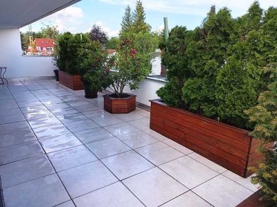 Wunderschöne  Dachterrassenwohnung mit 3 Zi. in Bogenhausen, angrenzend an den Pachmayrplatz