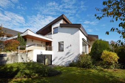 Exklusives freistehendes Einfamilienhaus in besonderer Lage und Traumgrundstück (982 m²) !