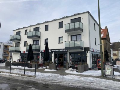 Neuwertige, barrierefreie Wohnung mit Balkon