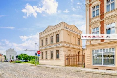 IMMOBERLIN. DE - Energieeffiziente Altbauarchitektur mit Dachterrasse & Garage