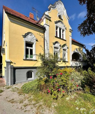 Der Traum von der eigenen Villa! Großes Anwesen mit großzügigem Grundstück in Bensdorf