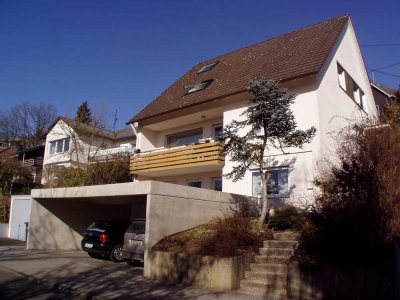 Top-Lage in Weidenau: 3 ZKB Maisonette-Whg., Balkon, Terrasse, Garten u. Carport in Uninähe