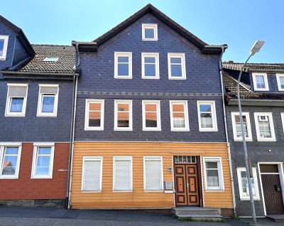 Große Maisonette-Wohnung mit 3,5 Zimmern und 150 m²