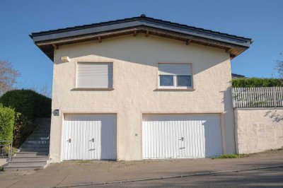 Schönes Einfamilienhaus mit einer Zweitwohnung