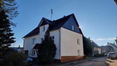 Geräumiges Einfamilienhaus mit Soonwaldblick in Riesweiler bei Simmern zu verkaufen