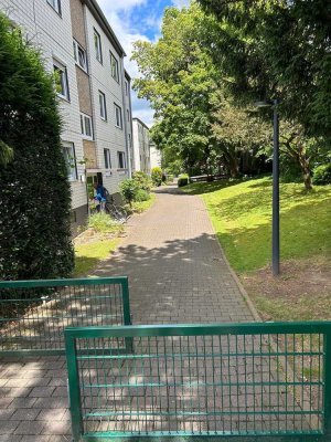 3-Zimmer-Wohnung mit Balkon und Einbauküche in Bergisch Gladbach (Bensberg)