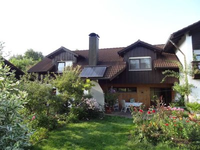 3 2/2-Zi Erdgeschoßwohnung/Garten/Garage (zus. Stellplatz möglich)