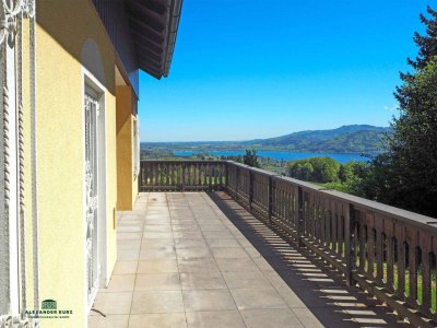 Haus in Alleinlage mit traumhafter Aussicht auf den Attersee