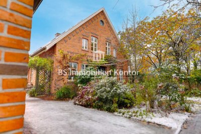 Wolthusen! Renoviertes, charmantes Einfamilienhaus mit Garage und Garten in bevorzugter Lage!