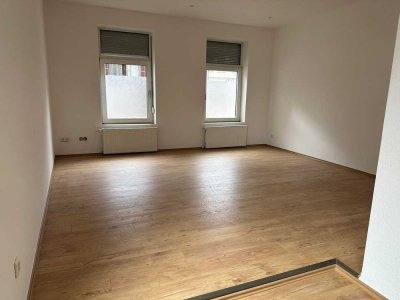 Erstbezug nach Sanierung: Moderne 3-Zimmer-Wohnung in zentraler Lage